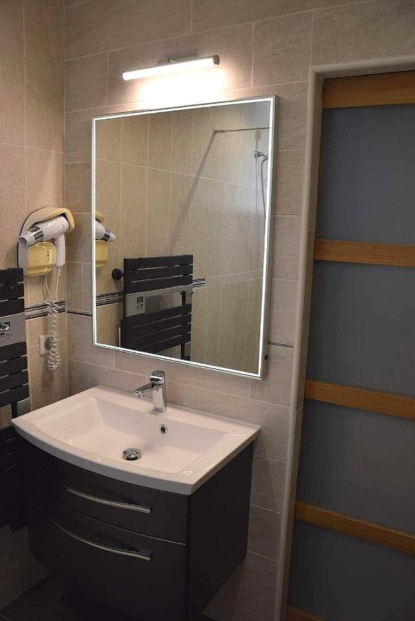 Logis Hotel Restaurant Spa Les Balcons De L'Esperance Limeuil Luaran gambar